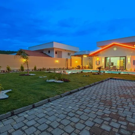 Villa Ader Doga Villalari 8 *
