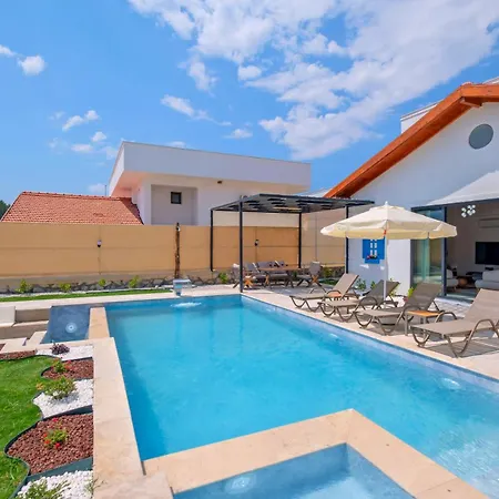 Ader Doga Villalari 8 Zikirciler