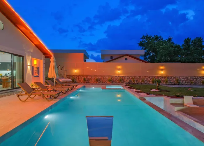 Willa Ader Doga Villalari 8 *